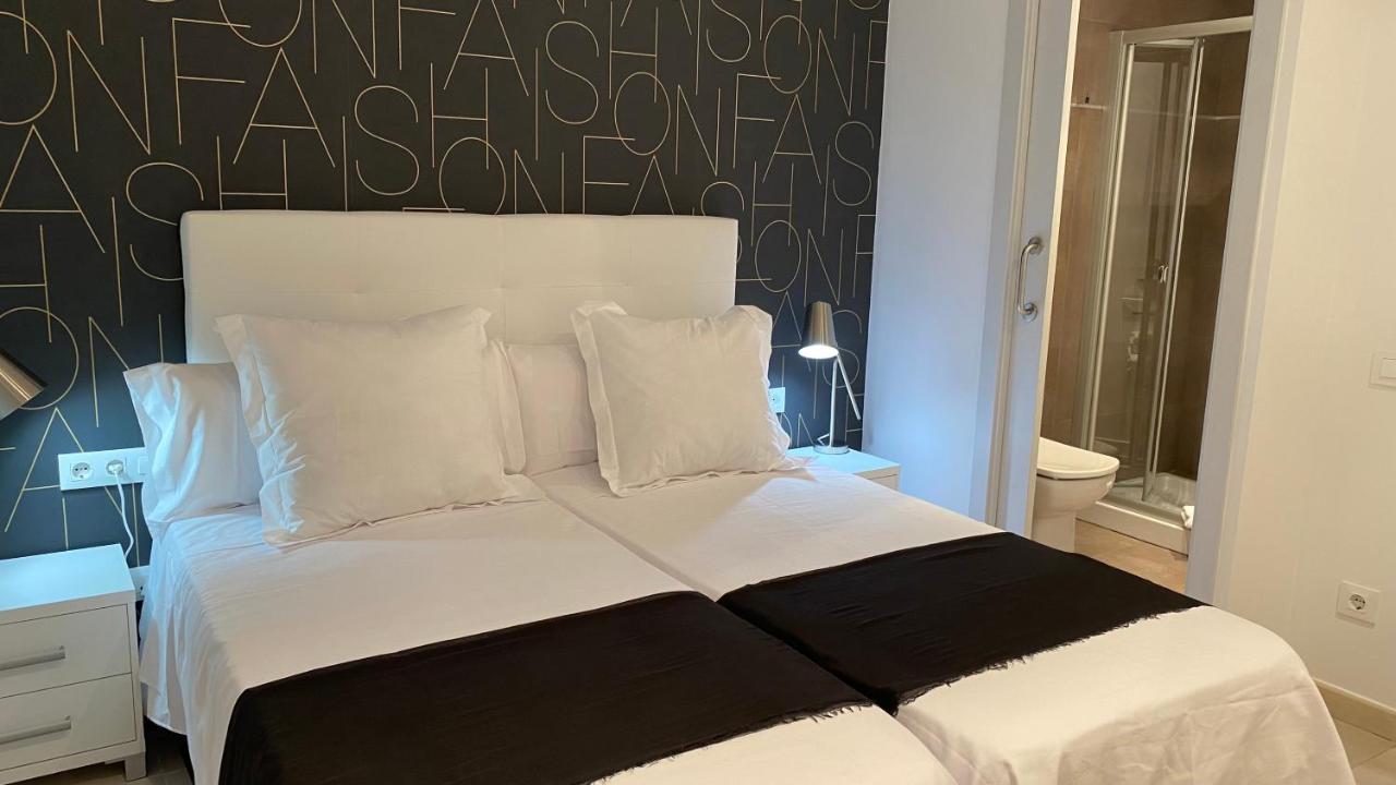 Hostal Somnis Suria Εξωτερικό φωτογραφία