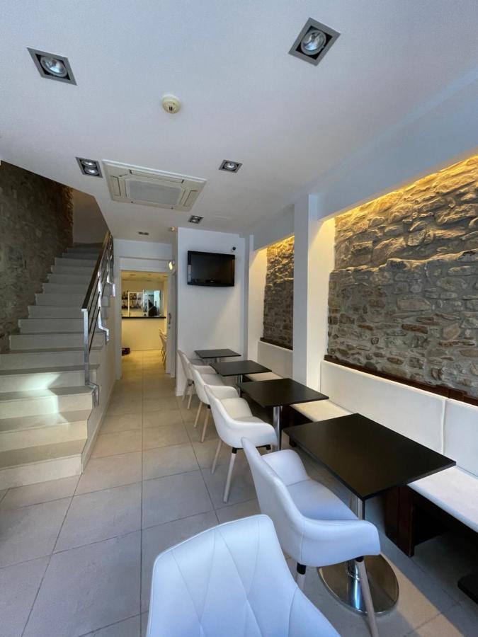 Hostal Somnis Suria Εξωτερικό φωτογραφία