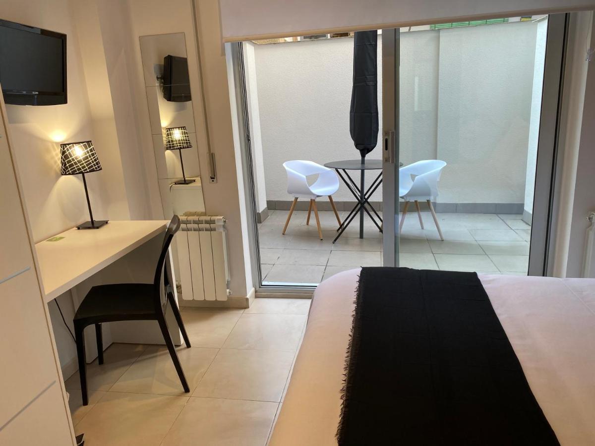 Hostal Somnis Suria Εξωτερικό φωτογραφία