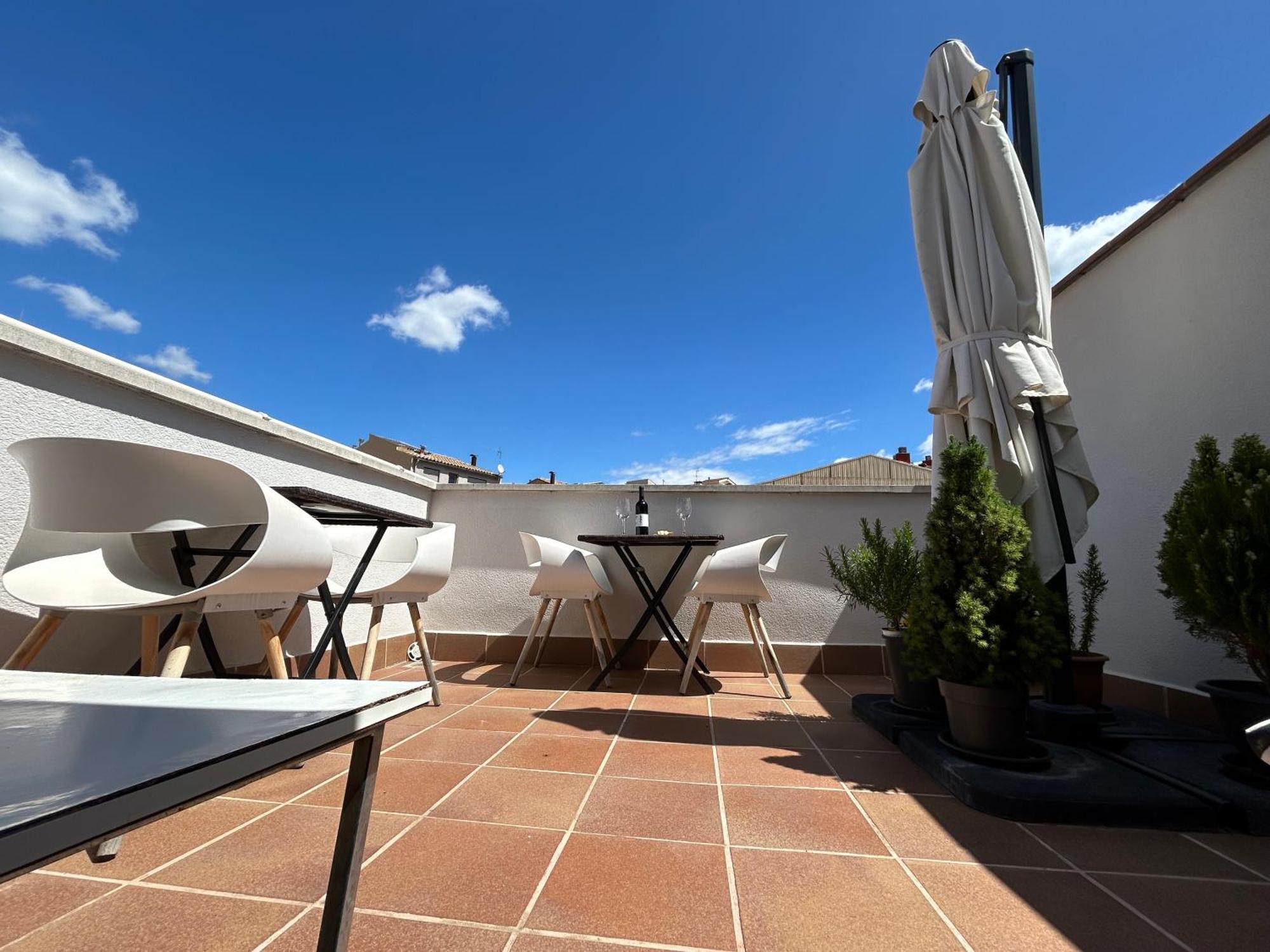 Hostal Somnis Suria Εξωτερικό φωτογραφία