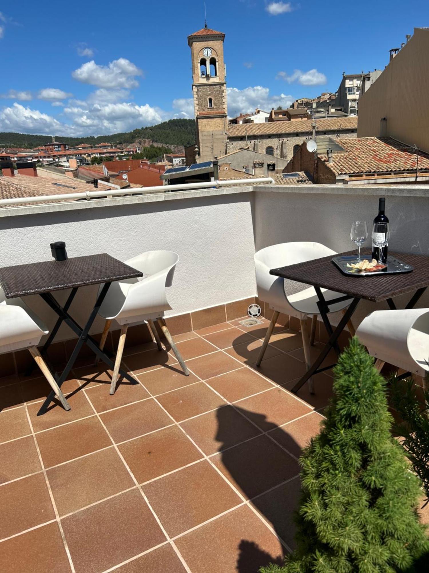 Hostal Somnis Suria Εξωτερικό φωτογραφία